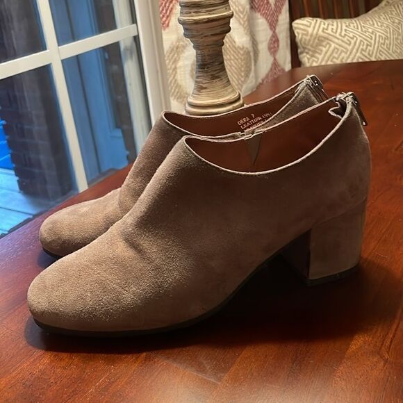 Chocolat Blu Orra Block Heel Bootie - Size 7 - Good Condition - Picture 3 of 12